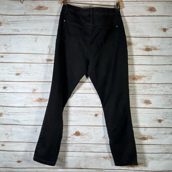 ✨HOST Pick✨ R Jeans 👖 SIZE Petites 31 Distressed Black Denim Jeans - Picture 12 of 12